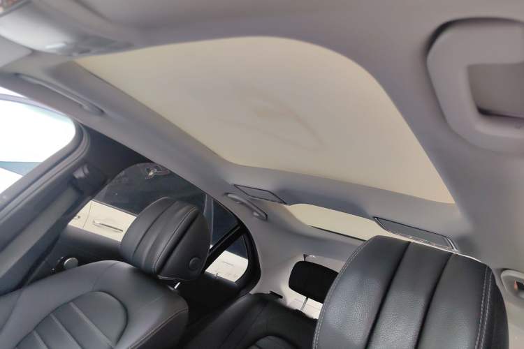 Used Mercedes-Benz C-Class 2016 C 200 L
