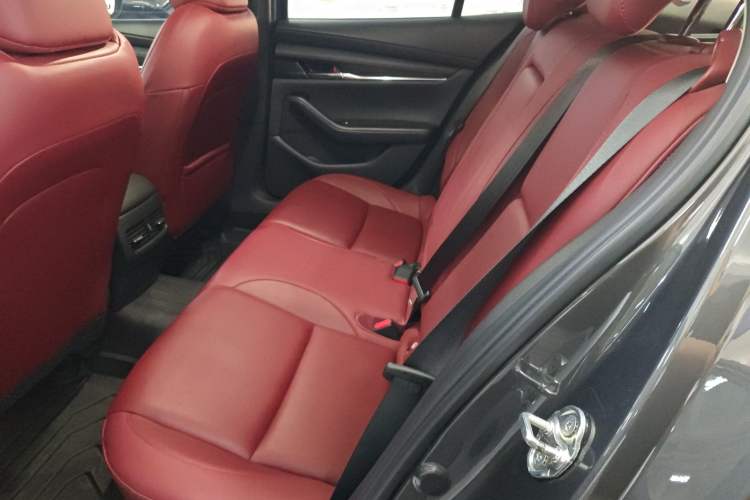 Used Mazda Mazda 3 Axela 2022 2.0L Automatic Zhi Rui Obsidian Edition