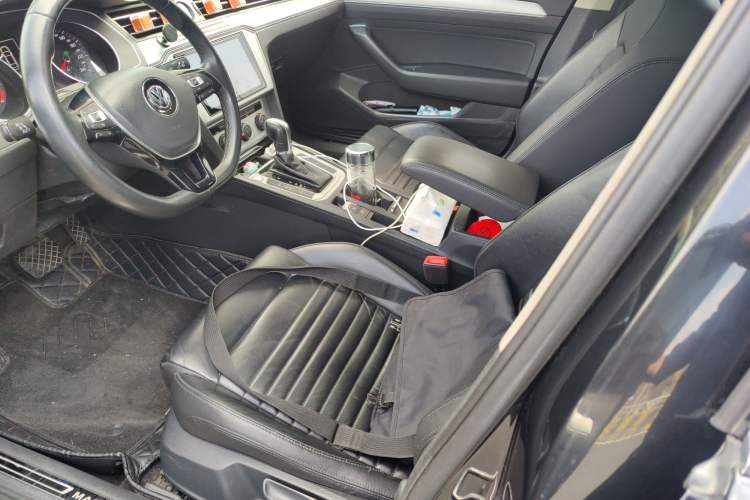 Used Volkswagen Magotan 2019 280TSI DSG Comfort Model China VI Standard Left Front Seat