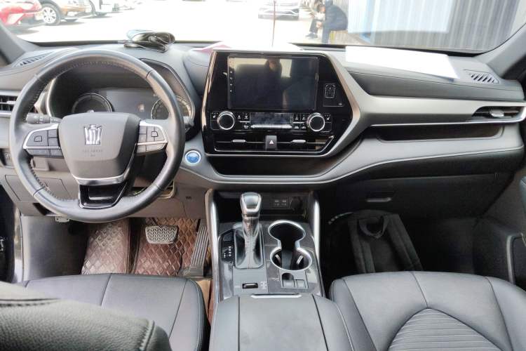 Used Toyota Crown Kluger 2022 2.5L HEV Four-Wheel Drive Luxury Edition Center Console