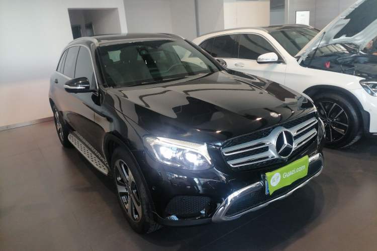 Used Mercedes-Benz GLC 2016 GLC 300 4MATIC Dynamic Model
