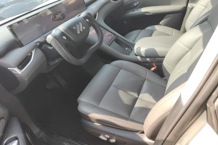 Used IM LS6 2025 Lingxi Intelligent Driving Edition
