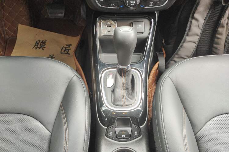 Used Jeep Compass 2019 220T Automatic Family Edition
