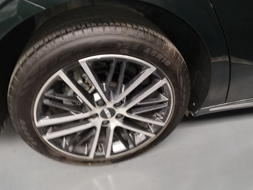 Geely Auto Emgrand 2026 Model 5th Generation 1.5T DCT Flagship Edition — снимка 11