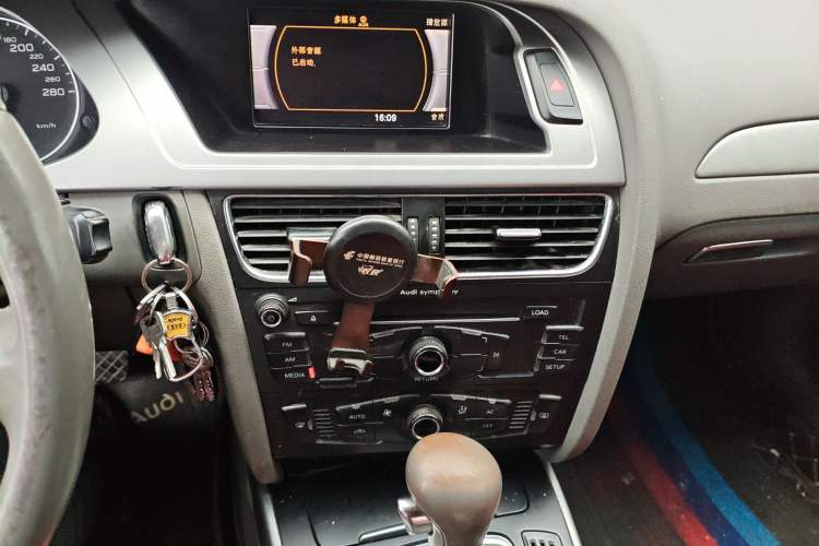 Used Audi A4L 2011 1.8 TFSI Comfort Model
