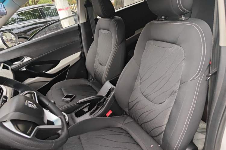 Used Baojun 510 2017 1.5L manual Comfort trim Left Front Seat