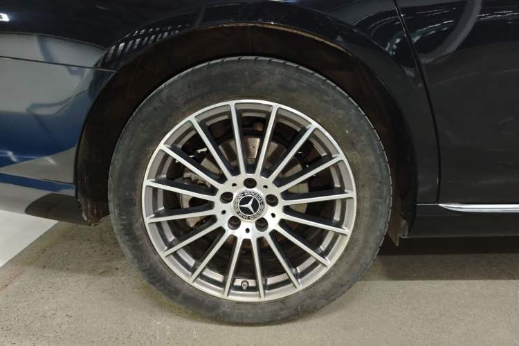 Used Mercedes-Benz E-Class 2023 Facelift E 260 L Right Rear Wheel Hub