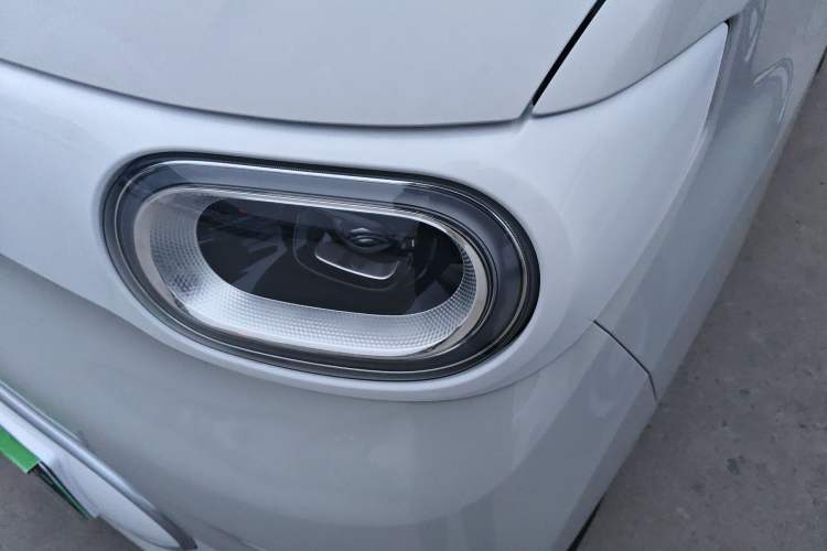 Used Wuling Hongguang MINIEV 2024 3rd Generation 215km Youth Edition Left Front Headlight
