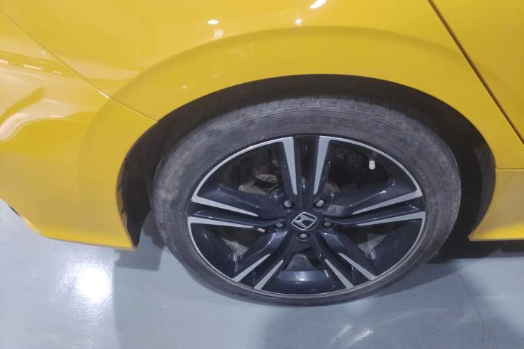 Used Honda Integra 2023 HATCHBACK 240TURBO CVT Phantom Night Deluxe Edition Right Rear Wheel Hub