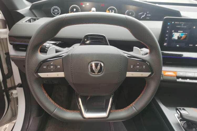 Used Changan UNI-V 2023 1.5T Prestige Model