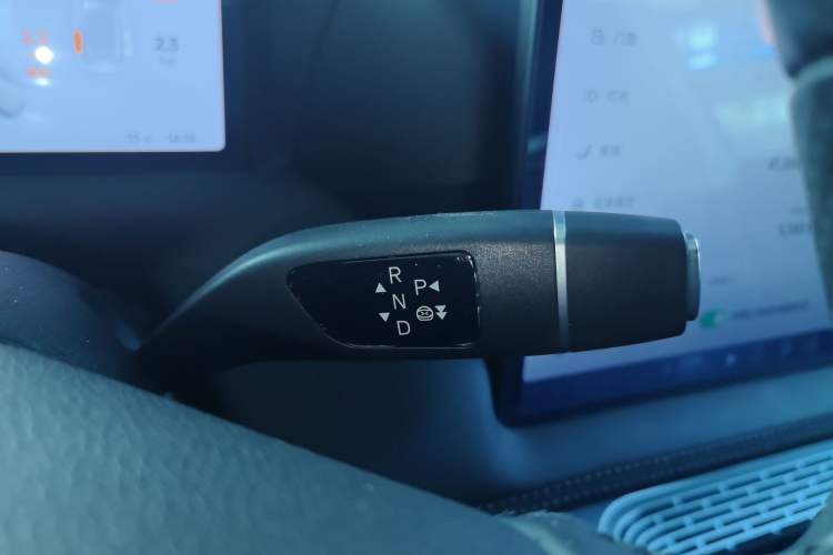 Used XPeng G9 2022 650 Performance Edition Max Gear Lever