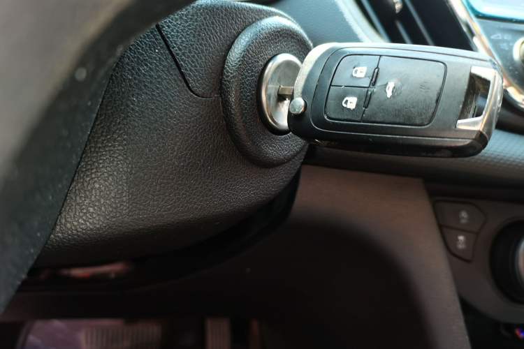 Used Chevrolet Monza 2019 Redline 320T Dual-Clutch Sporty Version China VI Standard Vehicle Key