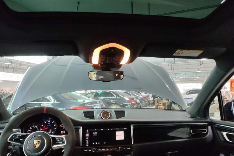 Used Porsche Macan 2018 Macan 2.0T