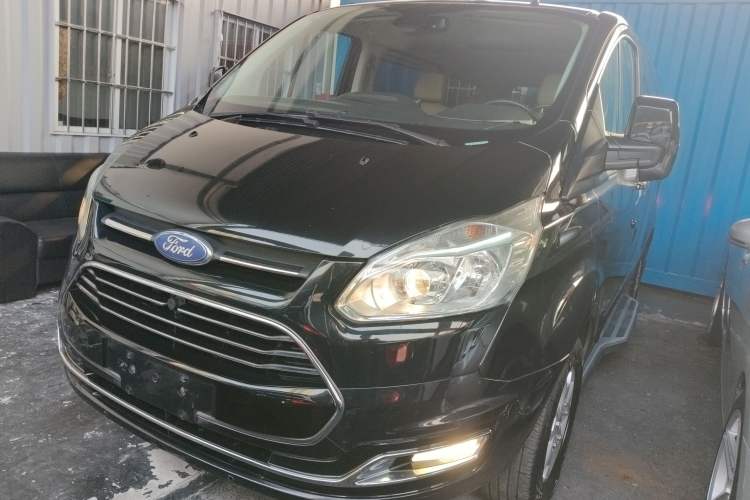 Used Ford Tourneo Custom 2016 2.0T Manual Elite Version