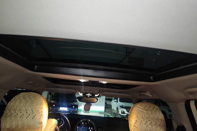 Used MINI MINI 2022 1.5T COOPER Artist Five-Door Edition