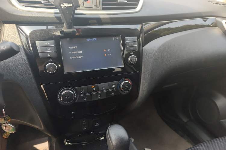 Used Nissan Qashqai 2017 2.0L CVT Smart Enjoyment Version China VI Standard