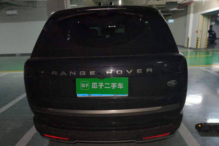 Used Land Rover Range 2025 3.0 L6 400 PS Extended Luxury Edition
