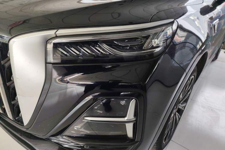 Used Hongqi HS5 2023 2.0T Four-Wheel Drive Flagship Pro Edition