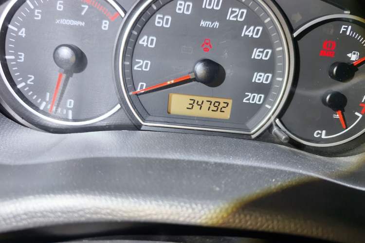 Used Suzuki Swift 2016 1.5L Manual Fashion Edition Cool Play Version