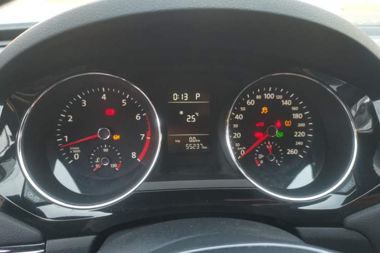 Used Volkswagen Sagitar 2016 230TSI 25th Anniversary Edition Instrument Cluster