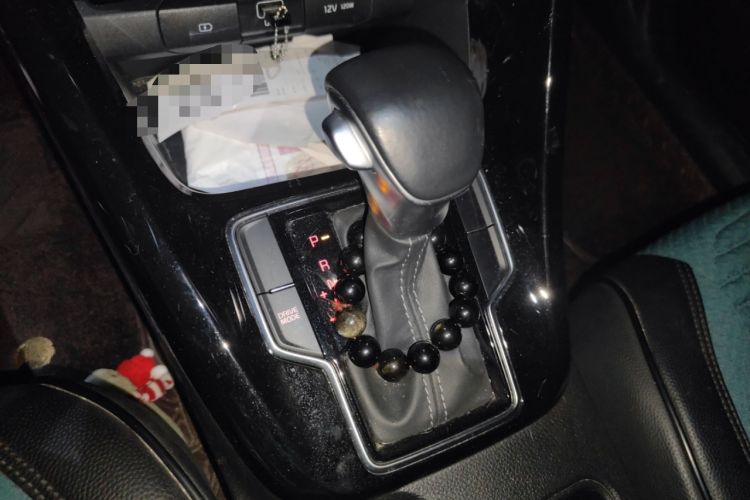 Used Kia Sportage R 2019 2.0L Automatic Smart Luxury Edition Gear Lever