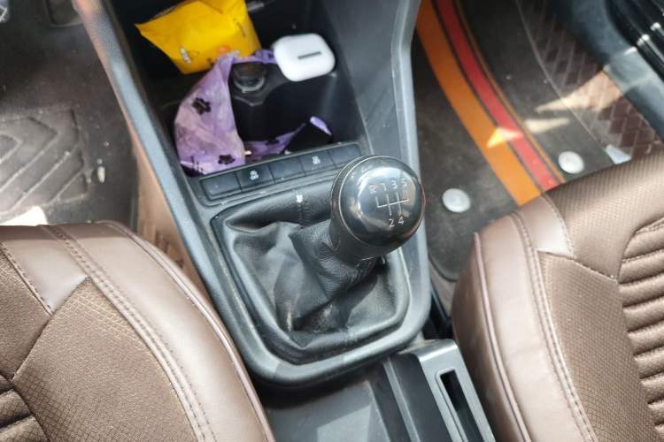 Used Volkswagen Santana 2019 1.5L Manual Fashion Edition China V Standard Gear Lever