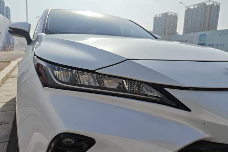 Used Toyota Venza 2023 2.0L CVT Two-Wheel Drive Luxury Edition Right Front Headlight