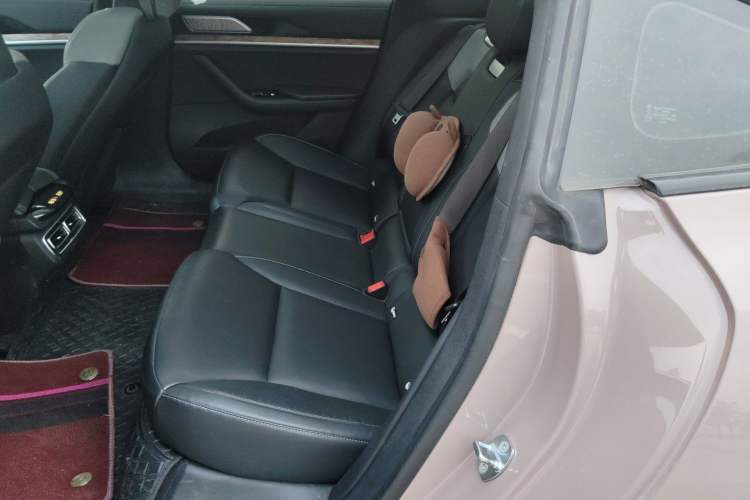 Used NETA S 2022 Extended-Range Version 1160 km Range Rear-Wheel Drive Mid-Grade