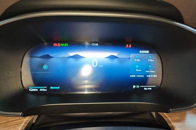 Used Roewe iMAX8 New Energy 2022 First-Class Platinum Edition Instrument Cluster