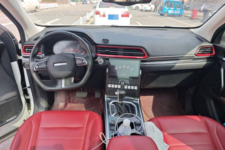 Used Haval F5 2018 1.5T i-Trend Center Console