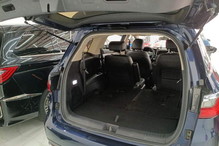 Used BYD Song MAX 2018 1.5T Automatic Smart Connect Elite Model with 6 Seats