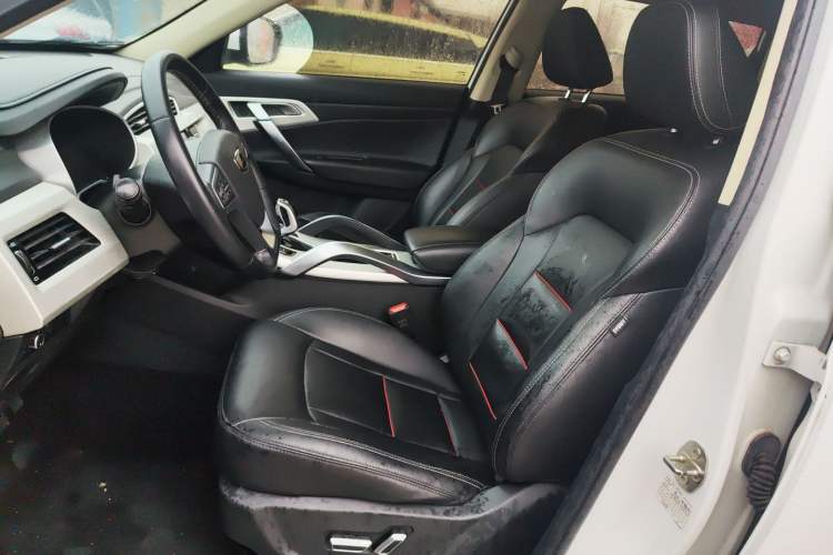 Used Geely Auto Emgrand X7 Sport 2020 1.8TD DCT Two-Wheel Drive Smart Connect 4G-Enabled Version