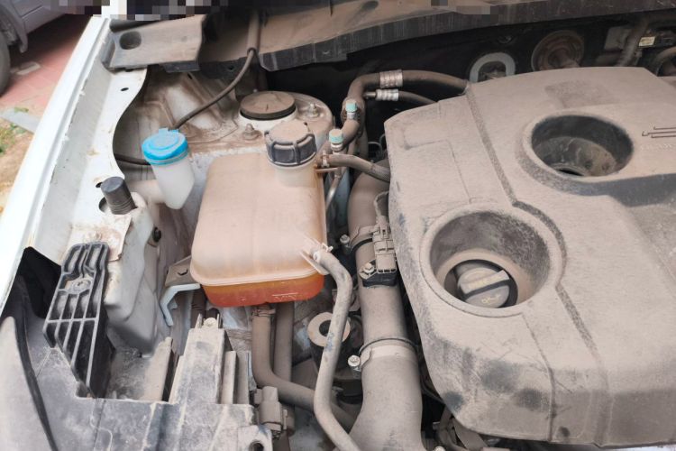 Used CHANGAN OSHAN X7 2020 1.5T Manual Luxury Version
