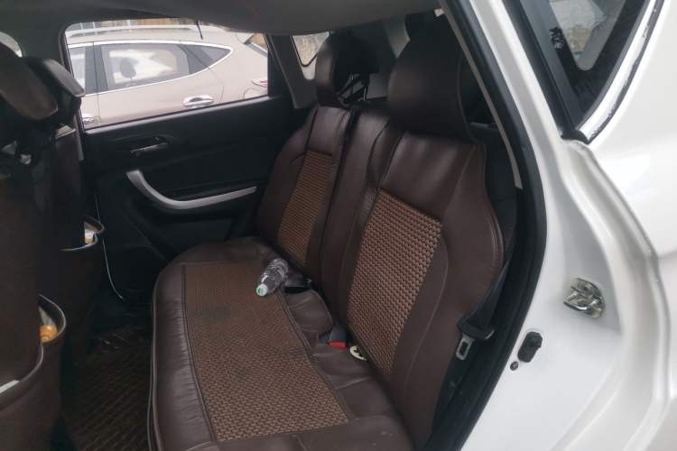 Used Changan CS35 2016 1.6L Automatic Luxury Model China IV Standard
