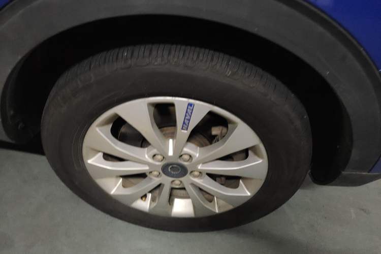 Used Haval H2s 2017 Blue Label 1.5T Manual Elite Model Right Front Wheel Hub