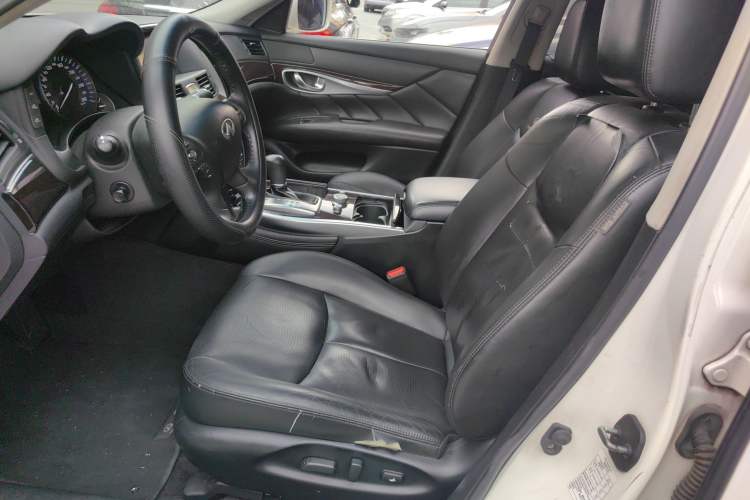 Used Infiniti Q70 2013 Q70L 2.5L Comfort Edition