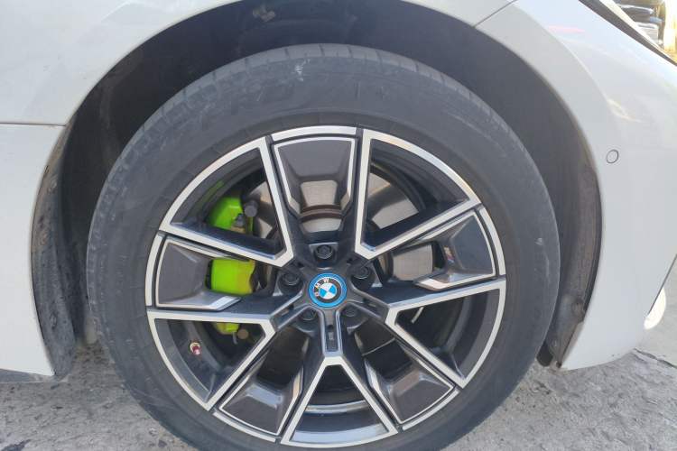 Used BMW i4 2023 eDrive40
