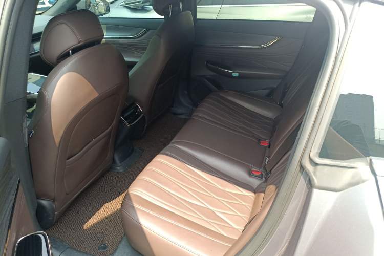 Used CHANGAN NEVO A07 2025 All-Electric "True Fragrance" Edition 710-Mile Long-Range Version Left Rear Seat