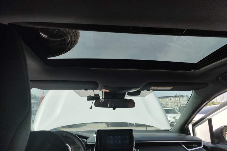 Used Toyota Levin 2021 185T CVT Luxury Edition
