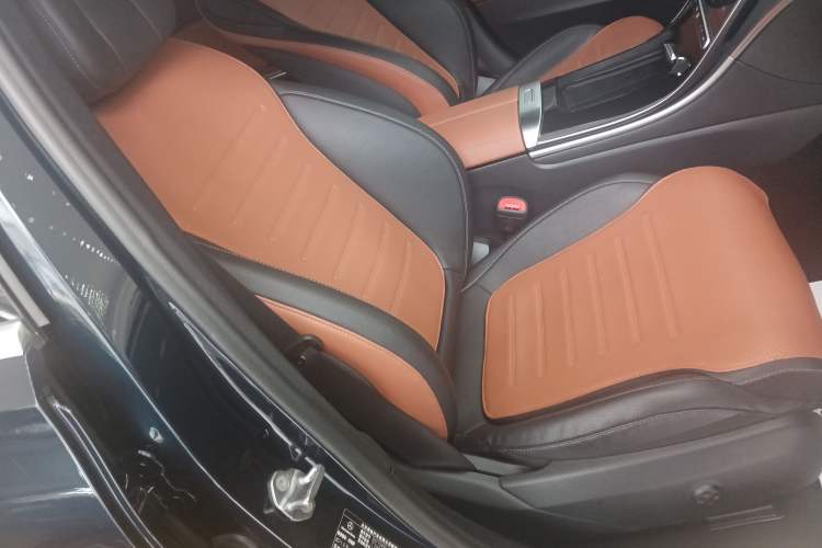 Used Mercedes-Benz C-Class 2022 C 260 L Sport Edition Right Front Seat