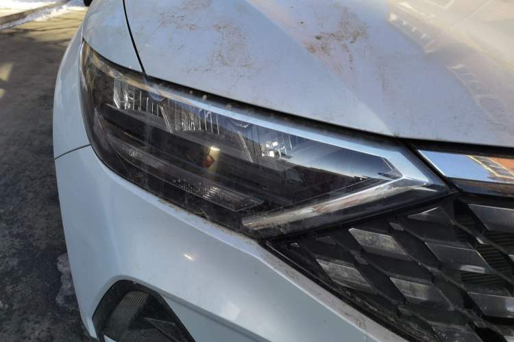 Used Jetta VS5 2019 280TSI Manual Entry-Level Model Right Front Headlight