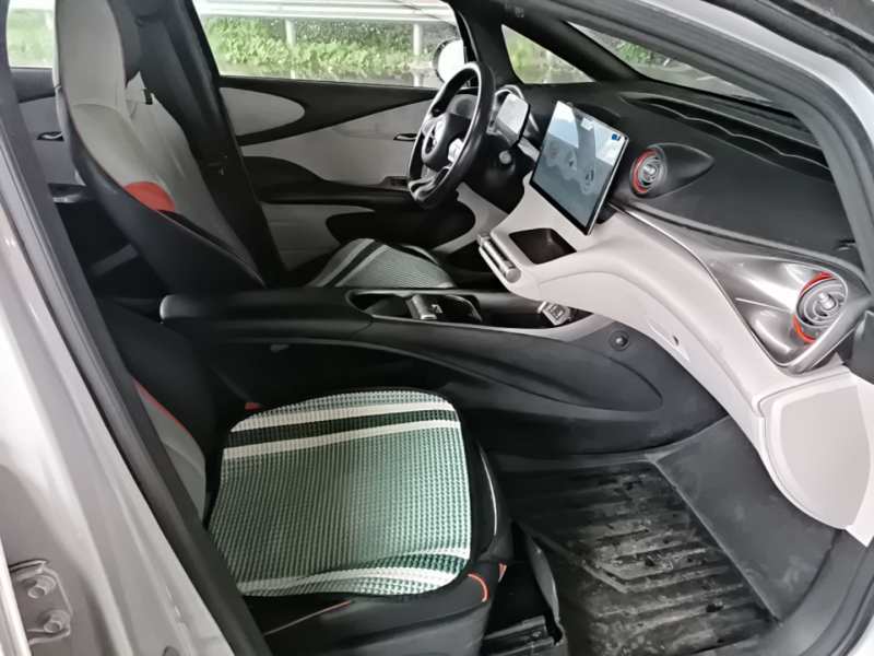 Used BYD Dolphin 2021 405 km Fashion Edition — 24