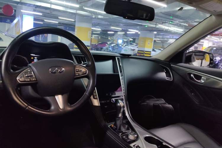 Used Infiniti Q50L 2016 2.0T Enjoyment Edition
