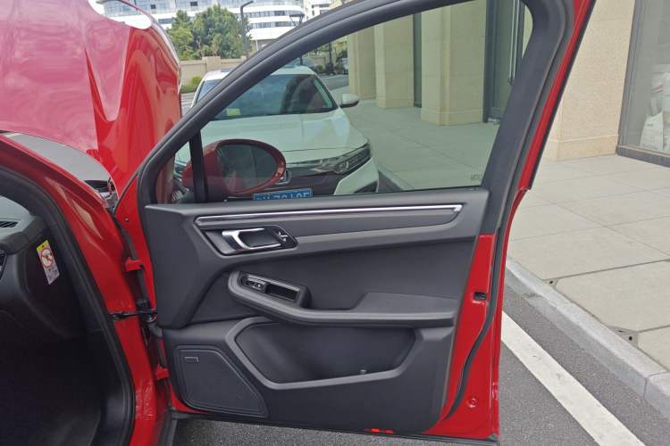 Used Porsche Macan 2018 Macan 2.0T