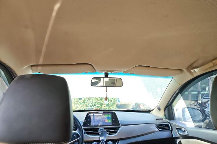 Used Baojun 310W 2017 1.5L Manual Fashion Model China V