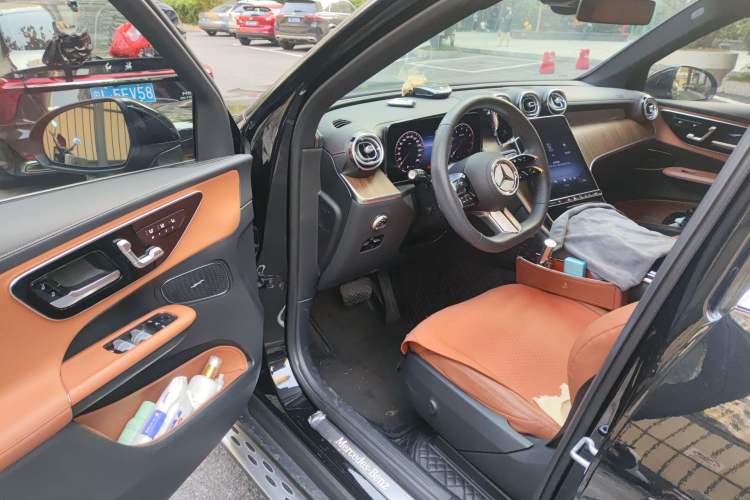 Used Mercedes-Benz GLC 2024 GLC 300 L 4MATIC Dynamic Edition 5-seater