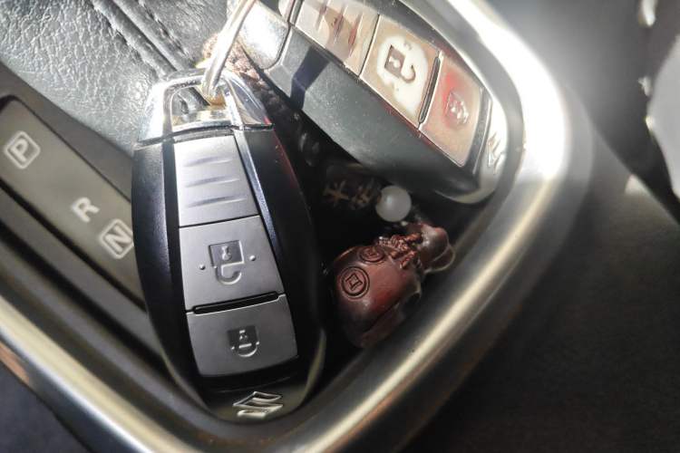 Used Suzuki S-Cross 2015 1.6L CVT Two-Wheel Drive Entry-Level Trim