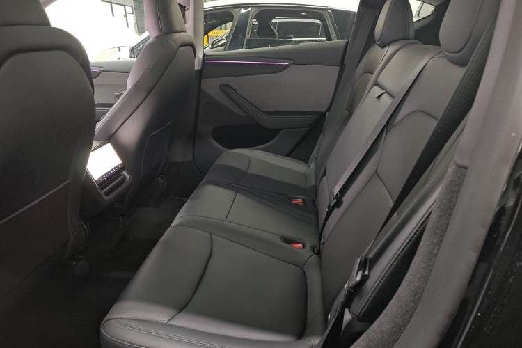 Used Tesla Model Y 2025 Rear-Wheel-Drive Version