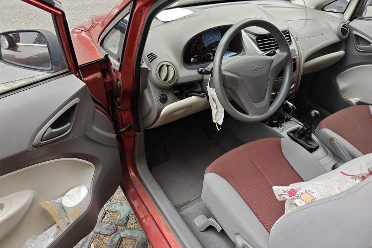 Used Chevrolet Sail 2013 Sedan 1.2L Manual Fashion Edition Driver Seat