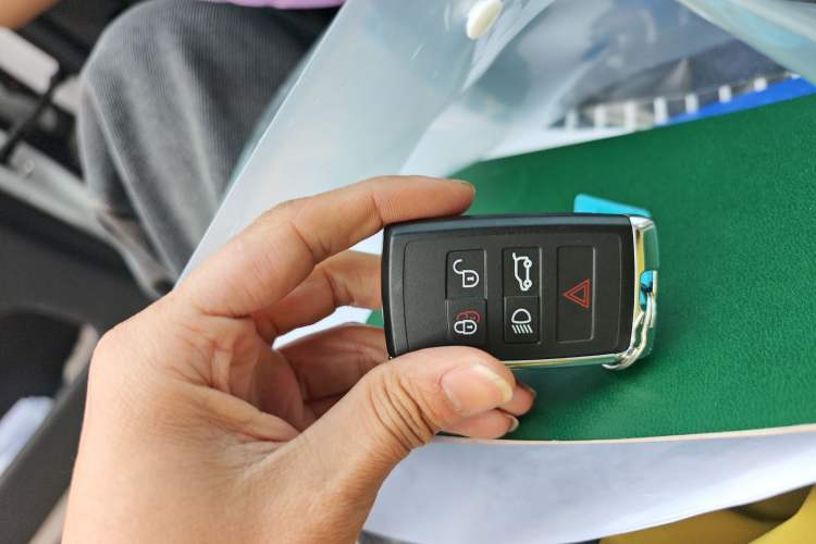 Used Land Rover Discovery Sport 2025 249 PS Performance Tech Edition